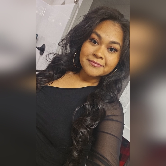 Meet your Posher, Lupita - Picture 1 of 1